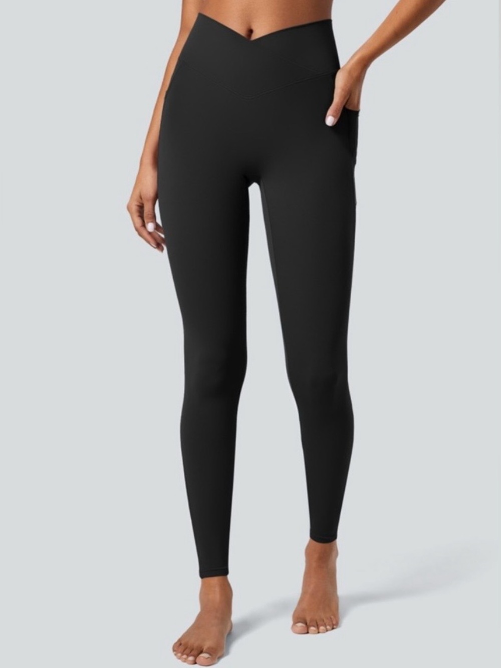 HALARA Black Softlyzero Crossover Pocket Active Workout Gym Leggings Size Medium